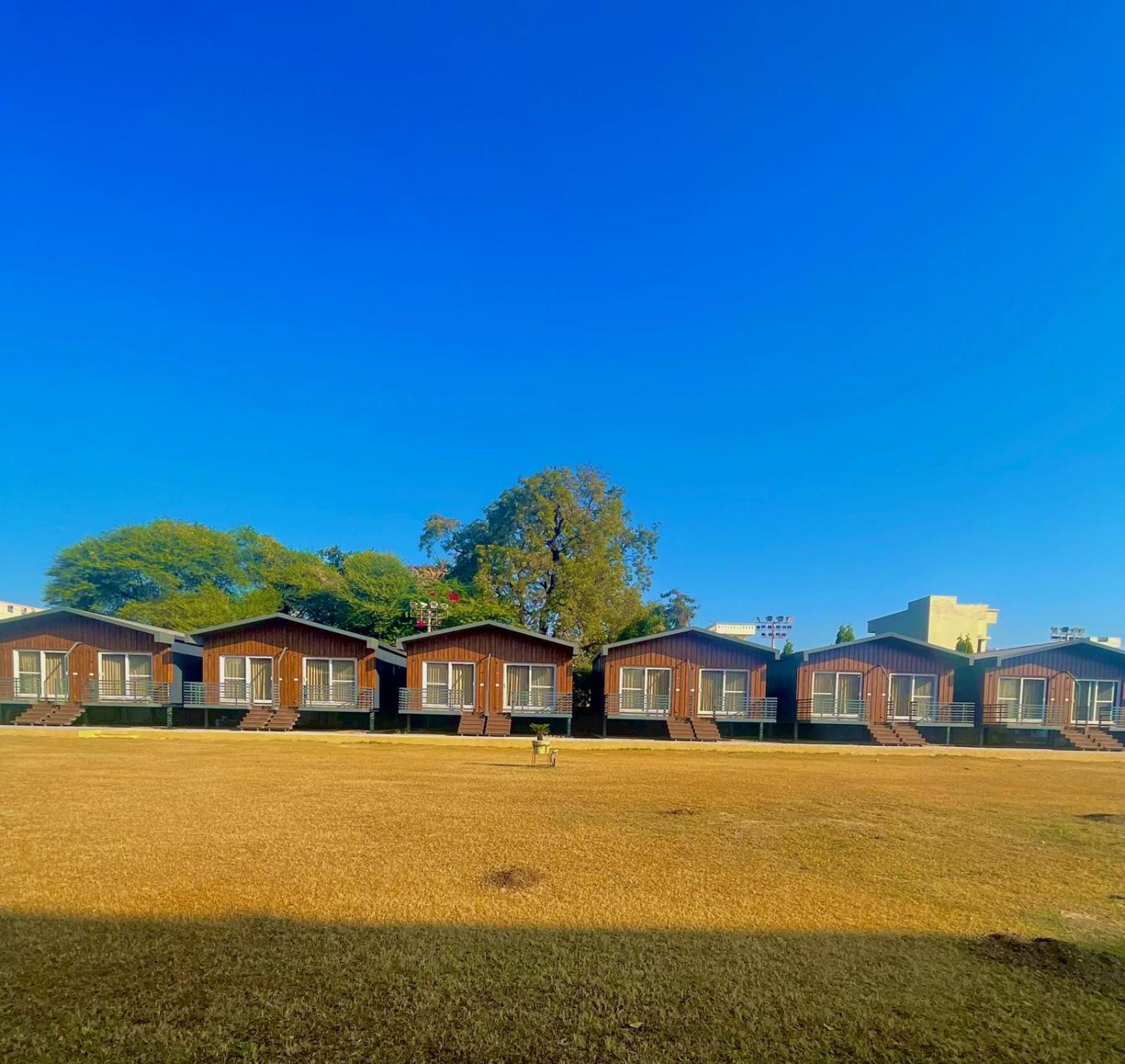 Vrindavan Greens Resort 烏代浦 外观 照片